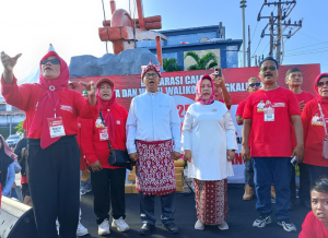 PANGKALPINANGPOST.COM (BANGKA BELITUNG) — Deklarasi Paslon “Merdeka” (Membangun bersama Ramida dan Eka) pada Minggu 15 Juni 2025, bukan sekadar sebuah deklarasi diumumkan. Tapi sebuah perlawanan digemakan. Tepat pukul 14.00 WIB, di Tugu Kerito Surong, suara rakyat yang selama ini tenggelam di balik dominasi partai politik, akhirnya punya panggungnya sendiri. Senin (16/6/2025).