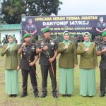 PANGKALPINANGPOST.COM (BANGKA TENGAH) — Komandan Korem 045/Garuda Jaya (Gaya) Brigjen TNI Nur Wahyudi, S.E., M.H., M.I.Pol memimpin langsung acara serah terima jabatan (Sertijab) Komandan Batalyon Infanteri (Danyonif) 147/Kala Gadjah Jaya (KGJ) yang digelar di Lapangan Upacara Yonif 147/KGJ, Kecamatan Namang, Kabupaten Bangka Tengah, Sabtu (10/01/2026).