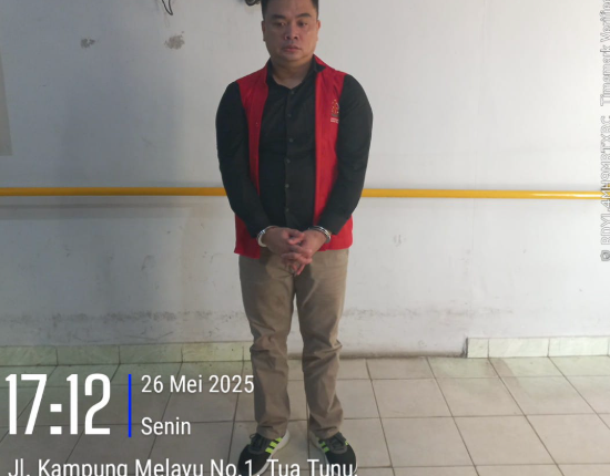 PANGKALPINANGPOST.COM (KOBA), – Setelah sempat menuai kontroversi, terdakwa kasus asusila Sodikin Bin Sarkawi Mafa akhirnya resmi ditahan di Lembaga Pemasyarakatan (Lapas) Tuatunu, Senin (26/5/2025).